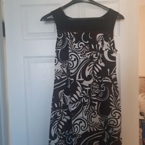 Connected Apparel Elegant Black and Cream Floral Mini Dress